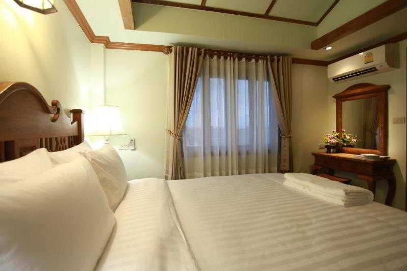 Hotel Rich Lanna House Chiang Mai Esterno foto