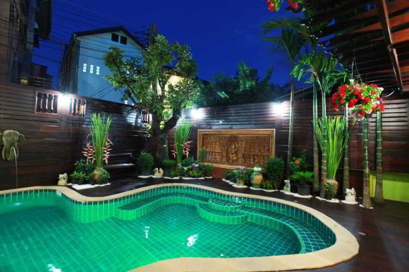 Hotel Rich Lanna House Chiang Mai Esterno foto